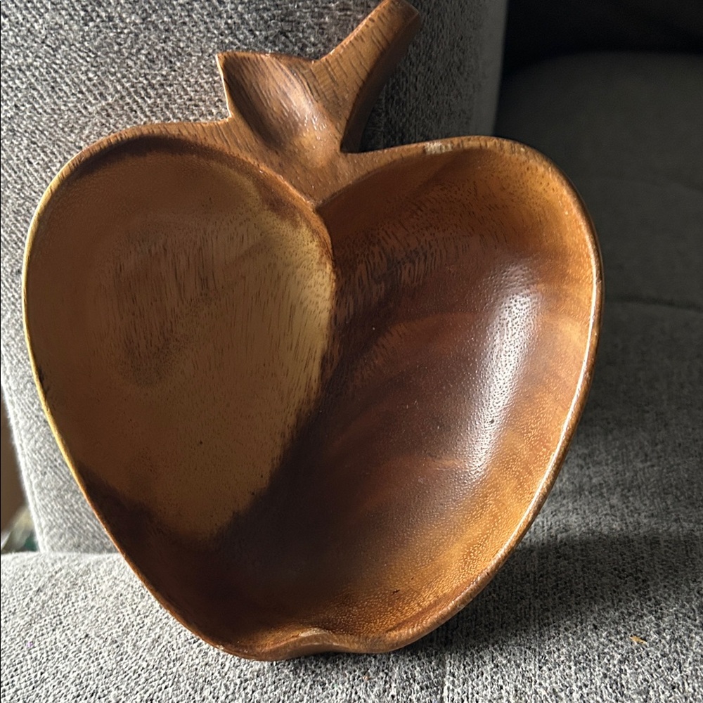 Monkey pod wood Apple-Shaped Bowl